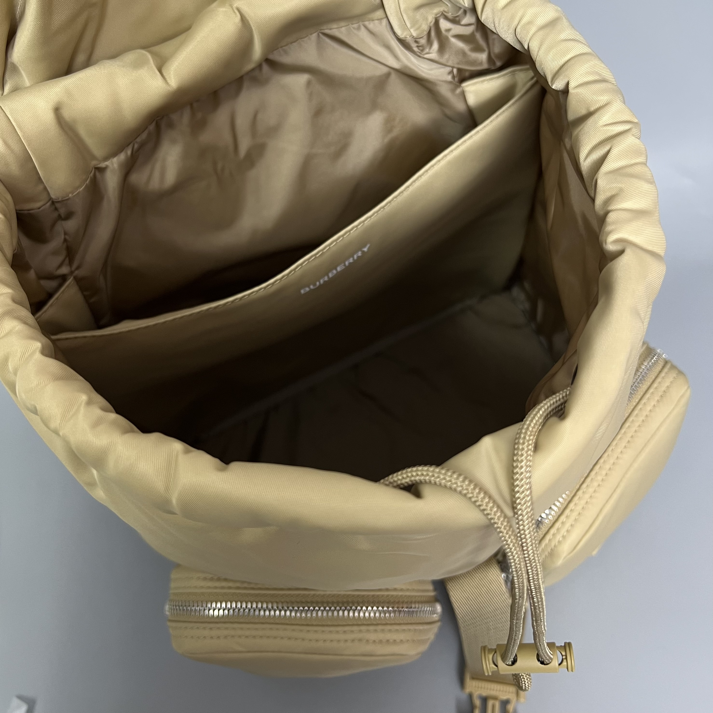 BURBERRY 8104490