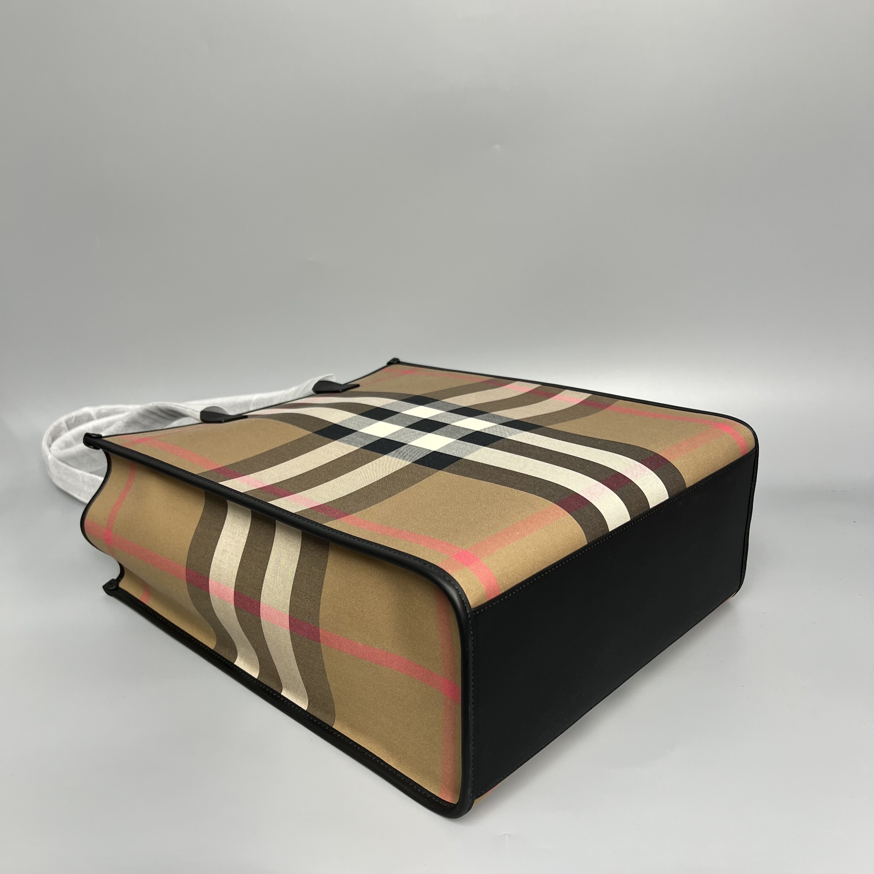 BURBERRY 8084551