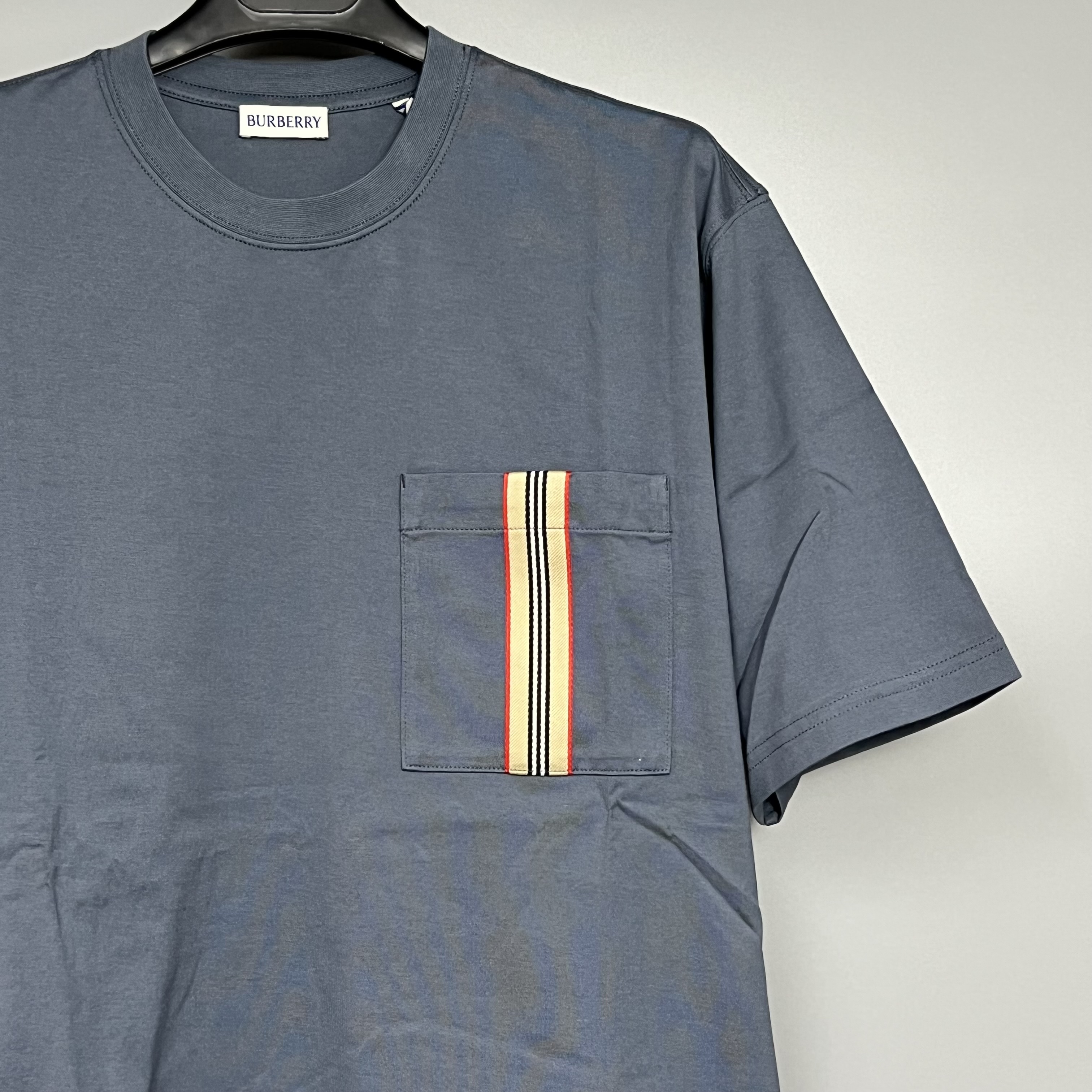 BURBERRY 8112115