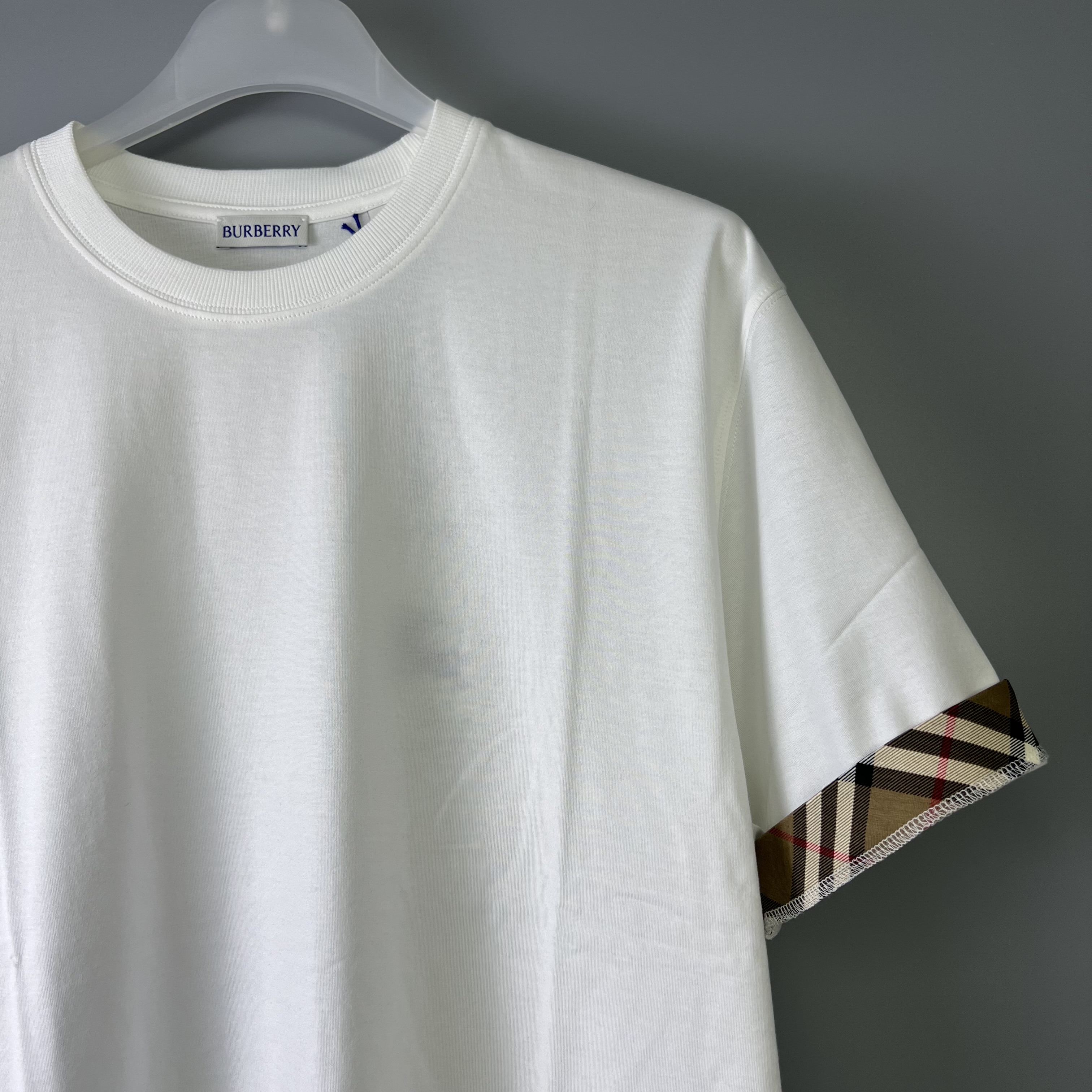 BURBERRY 8104281