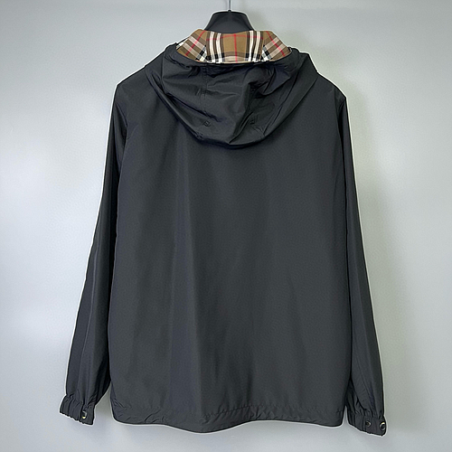 BURBERRY 8119335