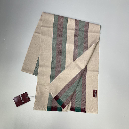 GUCCI 387574 4G200 9573